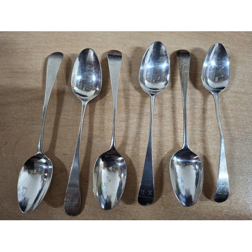 17 - A SET OF SIX HALLMARKED GEORGIAN SILVER TEASPOONS ALL INITIALLED 