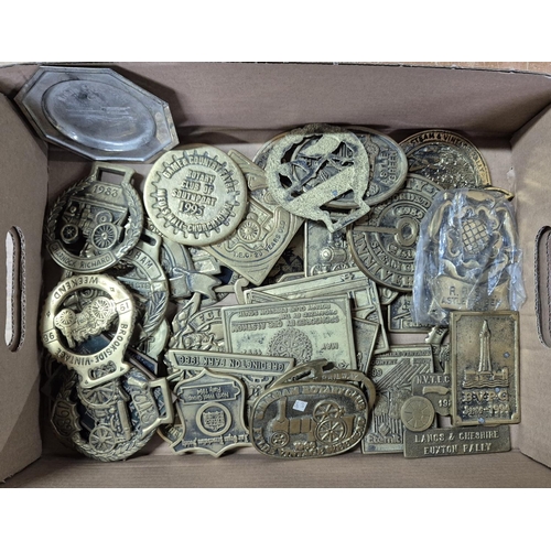 157 - Box containing a quantity of small, brass and other metal, fairs plaques, mainly 1980s and 90s (Qty)