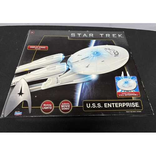 234 - Star Trek Boxed U.S.S Enterprise