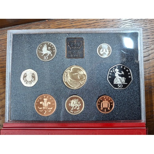 247 - Royal Mint special yearly coin set in red folder for 1994