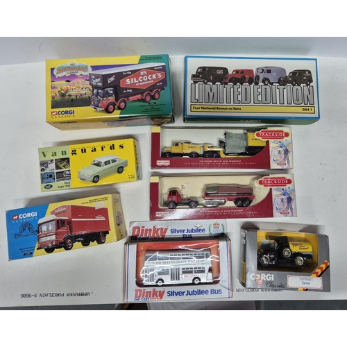 321 - 8 Boxed cars/trucks including Corgi and Dinky with a Fodens pole truck