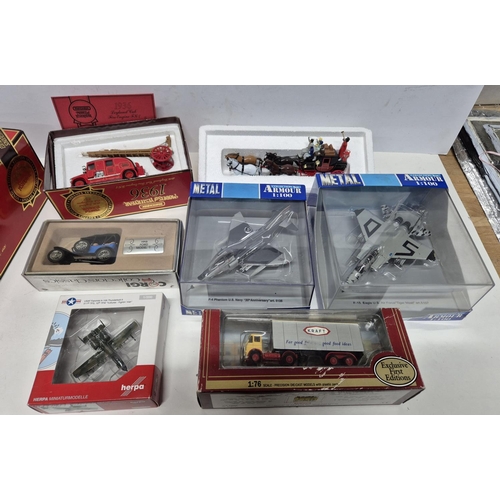 324 - 7 Boxed items including planes and horse and carriage, Yesteryear