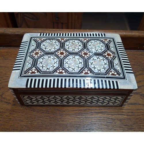 397 - Fine quality vintage inlaid mother of pearl box