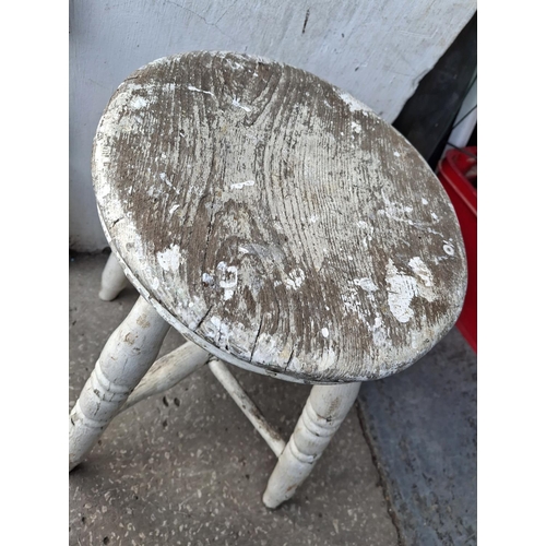 422 - Vintage 4-legged, old white painted wooden stool