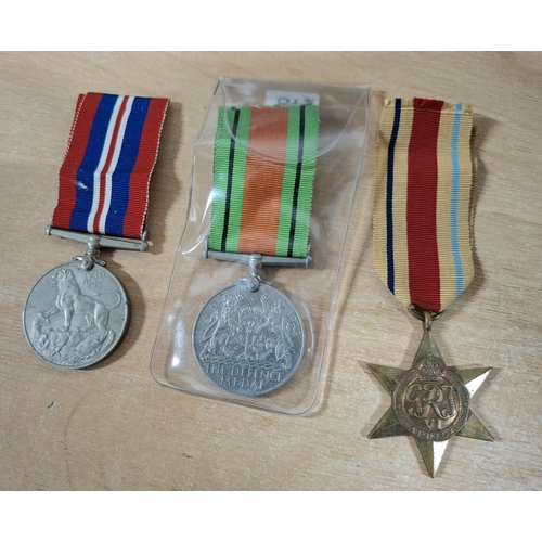 131 - Set of three WWII British medal set - the war medal, the defence medal and the Africa star (3)