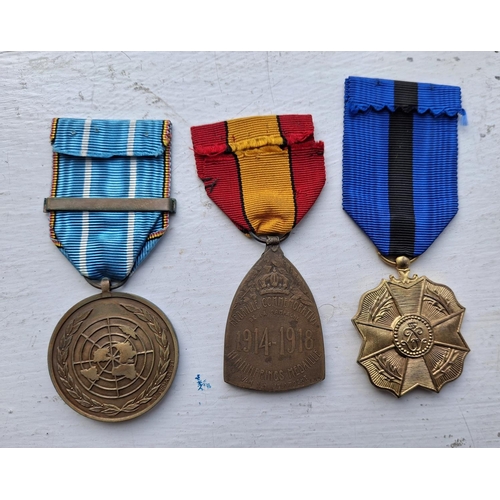 174 - 3 Belgium medals, WWI commemorative medal, Belgium L'Union Fait La Force Medal and a Belgium UN 1950... 