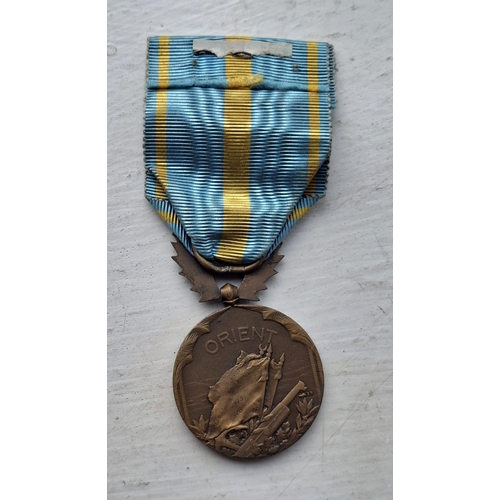 177 - France WWI 1915-1918 Orient medal