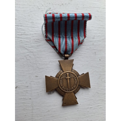 188 - France WWI combat medal