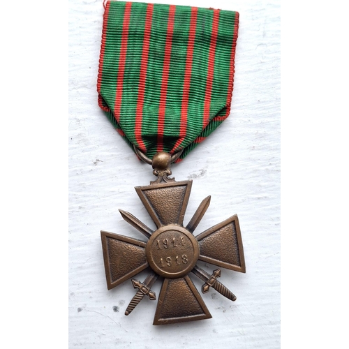 192 - France WWI Croix de Guerre with star medal