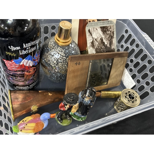 234 - Quantity of collectables to include a brass and copper horn, a 1990s bottle of beer etc (Qty)