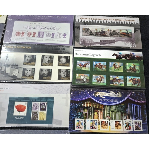 350 - Twenty-two GB QEII 21stC stamp packs (22)