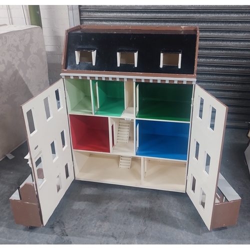 431 - Extra large dolls house in Georgian form,

105 cm tall x 77cm wide x 49cm deep