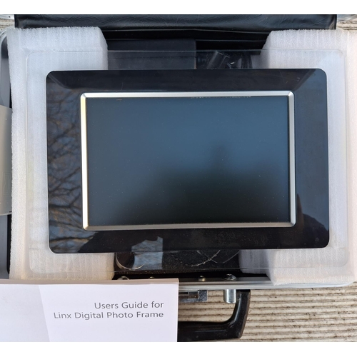 61 - Linx digital photo frame by Custom in hard carry case