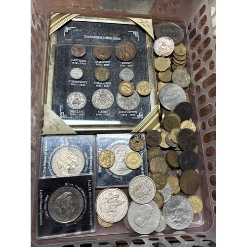 43 - Tray of coins including pre decimal British coins and a euros £2 coin