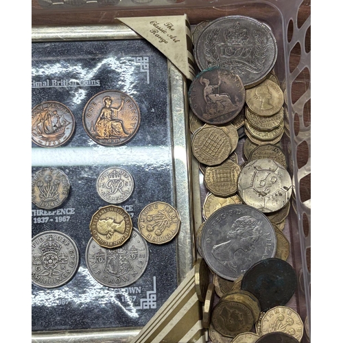 43 - Tray of coins including pre decimal British coins and a euros £2 coin