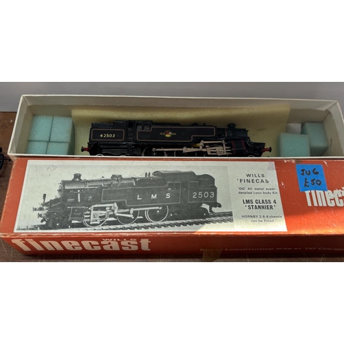 147 - 2 Hornby British Railway trains