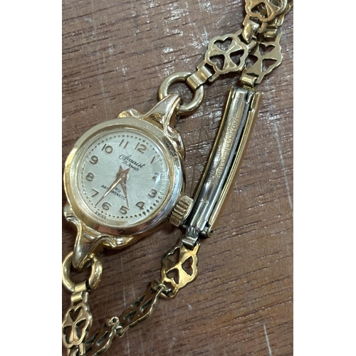 37 - Accurist 21 Jewels Rolled gold watch