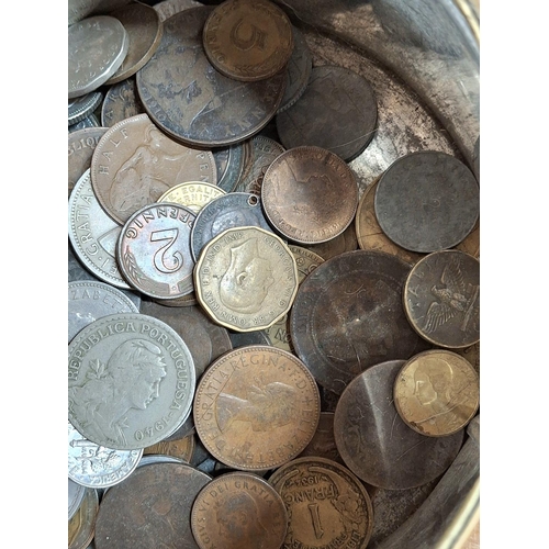 45 - Tub of various GB and world coins, 19th and 20thC (Qty)