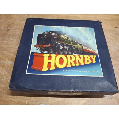 160 - Boxed Hornby clockwork train tank good set, no 40, gauge 0 complete with key.