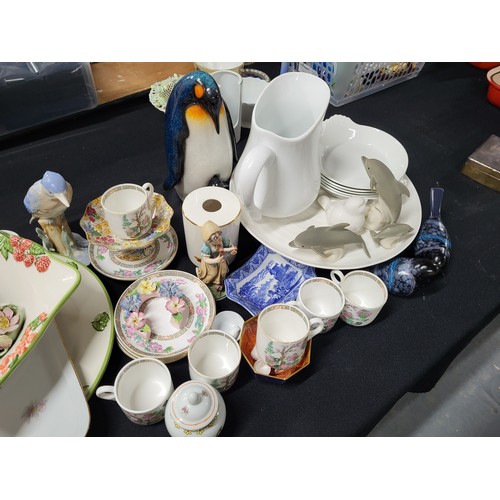 298 - Large quantity of various ceramics (Qty)