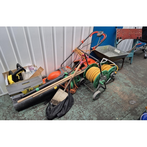 488 - Large quantity of good quality gardening and outdoor equipment to include a flymo mower, a galvanize... 