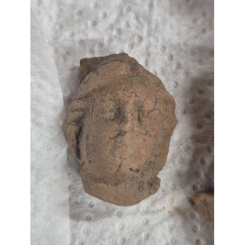 43 - Four Roman terracotta shards, all depicting faces (4)