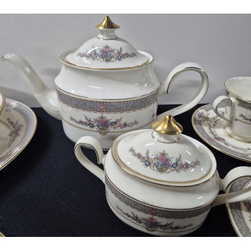 280 - Minton, Persian Rose tea service