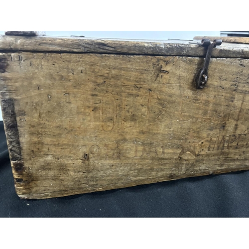 82 - Rare wooden 1914 Moet & Chandon wooden champagne box with carry handles to either side,

The box mea... 