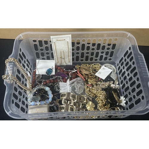 48 - Basket of costume jewellery including nice rope chain