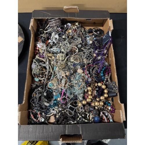 Lot 74        