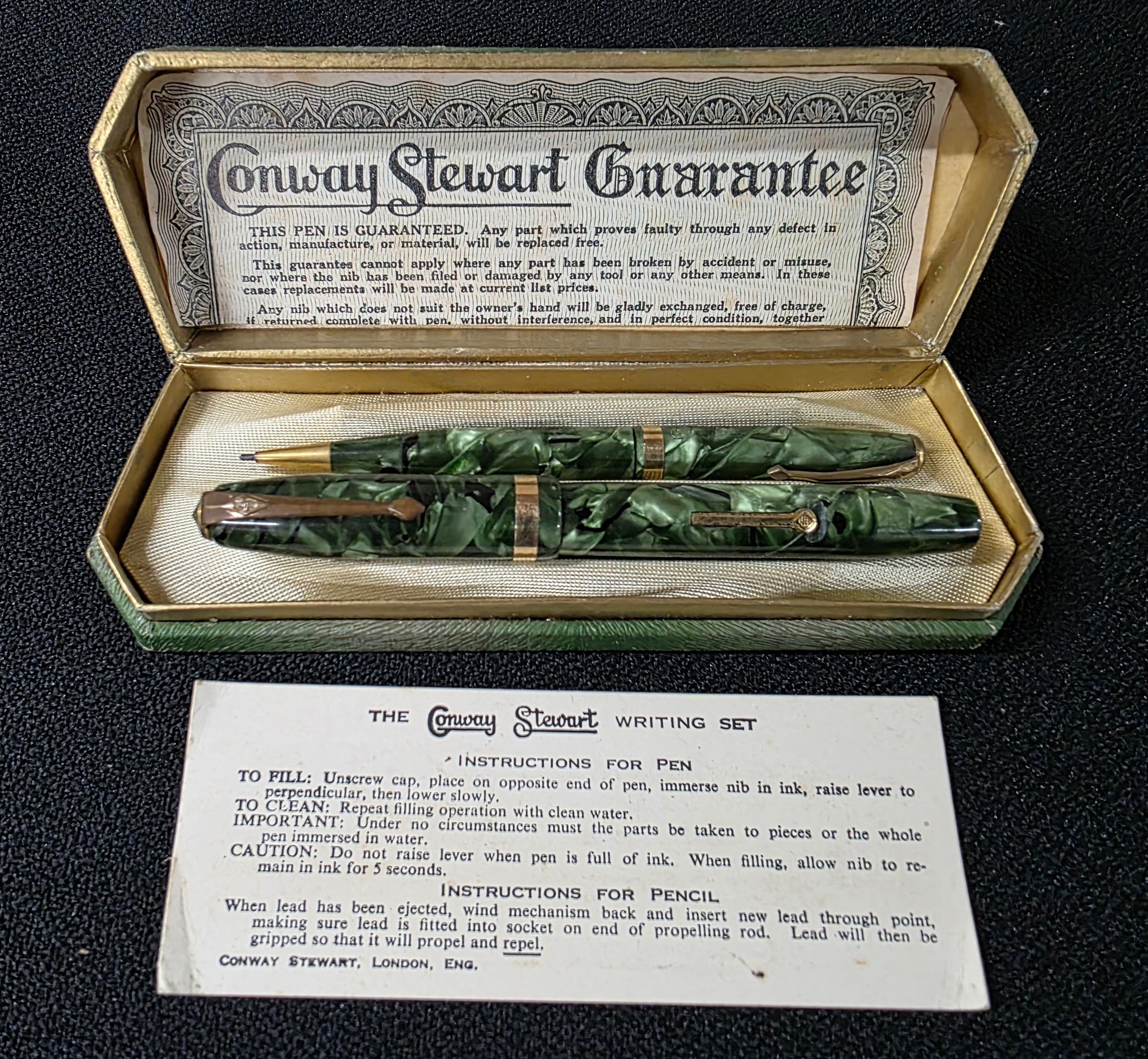 Boxed set of vintage Conway Stewart pens, the fountain pens with a 14ct ...