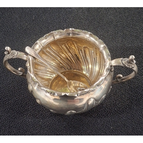 11 - London silver hallmarked sugar bowl together with a small silver spoon, 67.5 grams