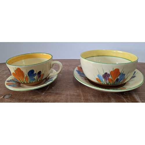 443 - A Clarice Cliff, Newport Pottery, Crocus pattern dessert bowl and associated plate from Wilkinson's,... 
