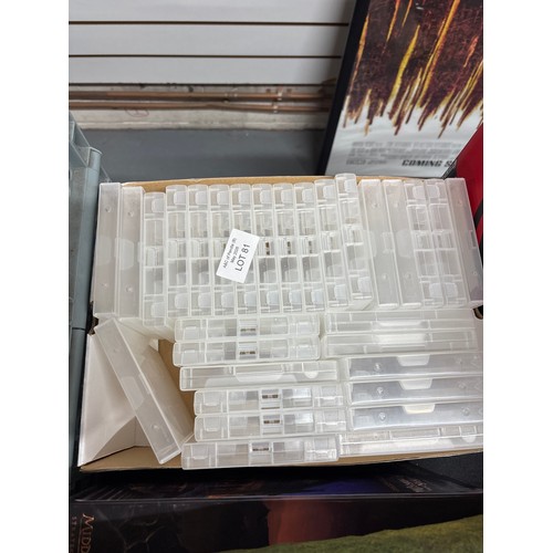 81 - Box of new Nintendo DS game cases (Qty)