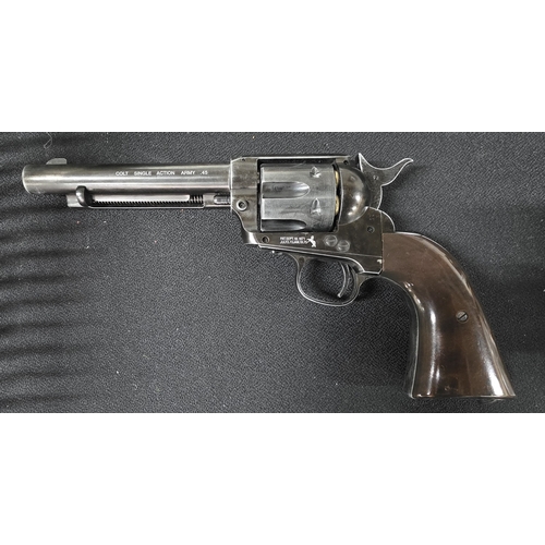 95 - Colt single action army cal.177/4.5mm gas powered pistol with holster & belt, D22D027775