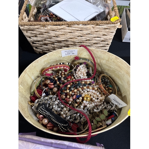 Lot 36        