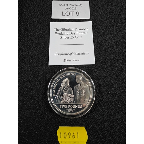 9 - QEII 2007 uncirculated five pounds 925 silver coin in capsule with COA, 

28.28 grams