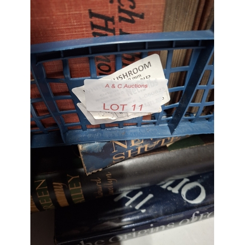 11 - Large quantity of Punch Library of Humour (Qty)