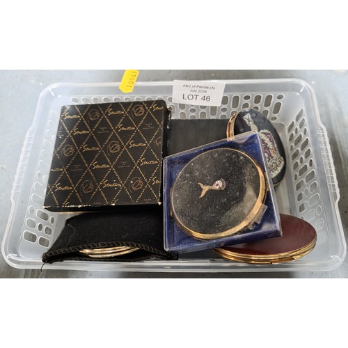 46 - Collection of fine quality compacts to include mainly Stratton etc. (Qty)
