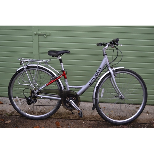 7A - Raleigh Ladies Metro LX Bike