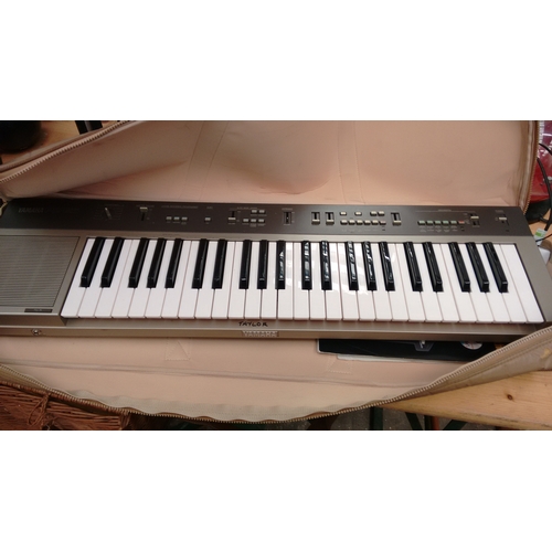 549A - Yamaha PS-25 Keyboard