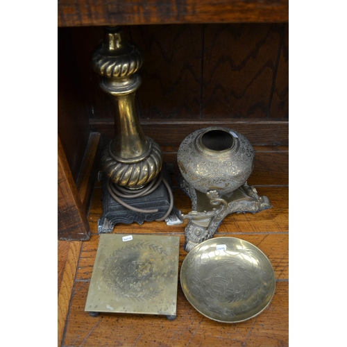 643 - 4 Items of Brassware inc. Lamp Base (AF)