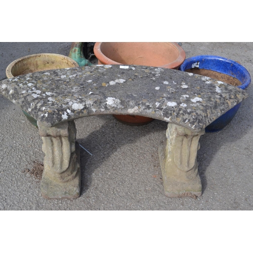 118 - Curved Concrete Garden Seat