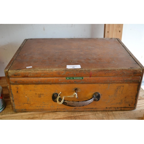 28 - Engineers Toolbox with key