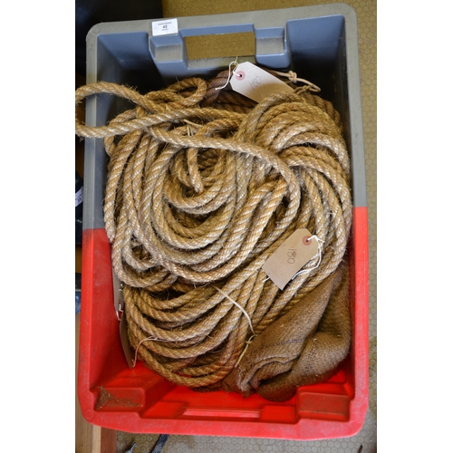 43 - 2 Lengths of rope, approx 30m & 60m + 2 pullies