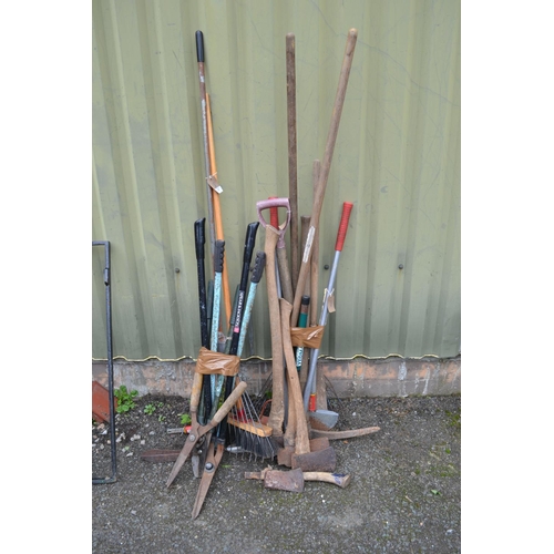 122 - 2 bundles of gardening tools & axes