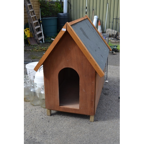 155 - Medium sized Dog kennel