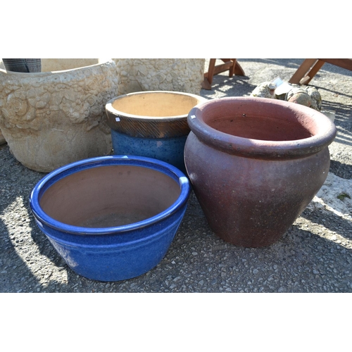 204 - 3 Glazed planters