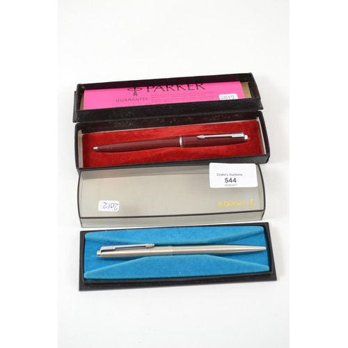 544 - 2 boxed parker pens