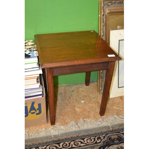 175 - Small square oak table